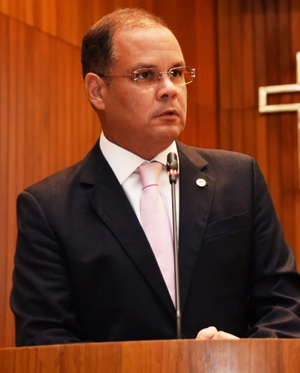 Rogério Cafeteira rebate ataque de Adriano Sarney sobre as finanças do Estado
